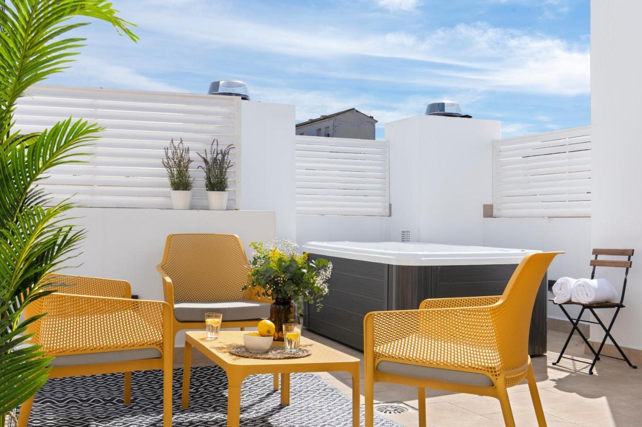 Magno Apartments Feria 132 Seville Exterior photo