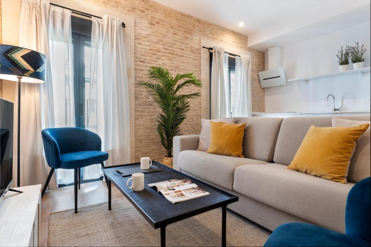 Magno Apartments Feria 132 Seville Exterior photo